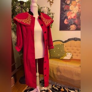 Vintage Queen red dress coat